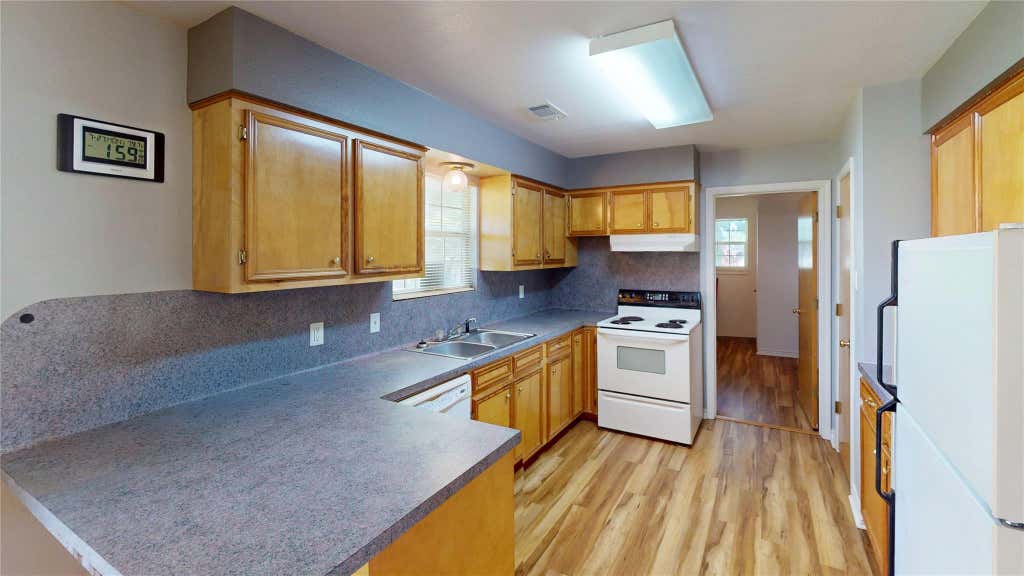 Photo of 906 Waco Street, Dayton, TX 77535 (MLS # 40523850)
