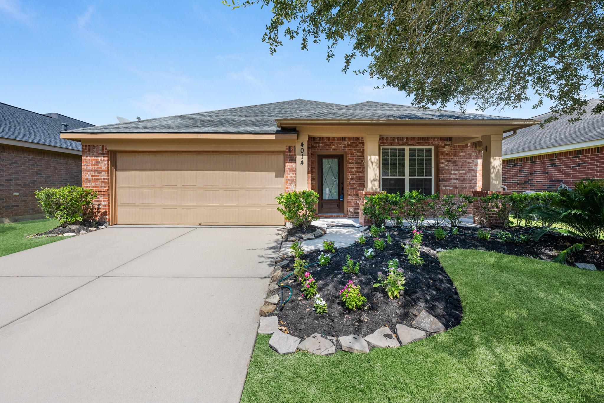 4014 Pinecrest Hollow