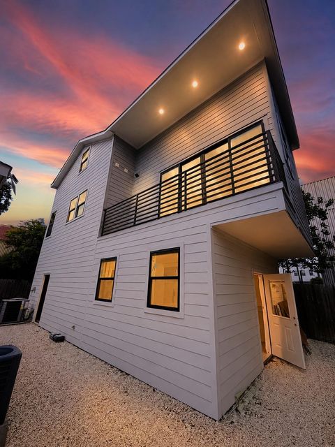 Photo of 1514 Everett Street #C, Houston, TX 77009 (MLS # 76867152)