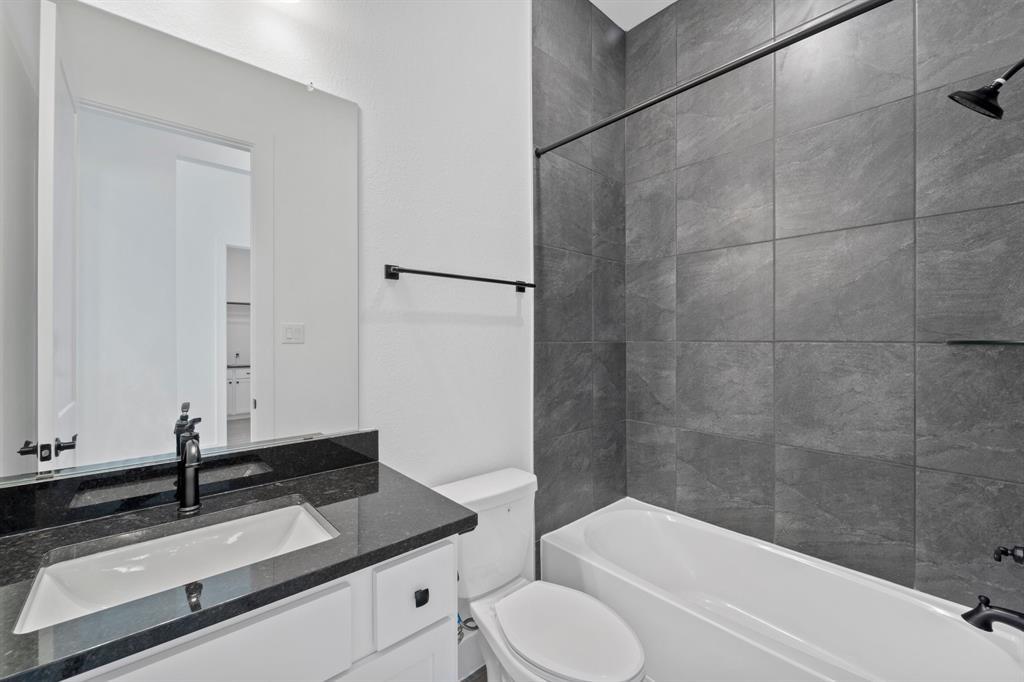 415 Blue River Trail