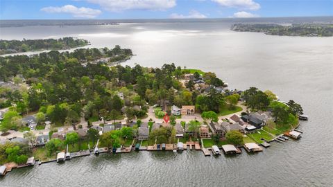 Homes For Sale - 11651 Twain Drive<br/> Montgomery, TX 77356