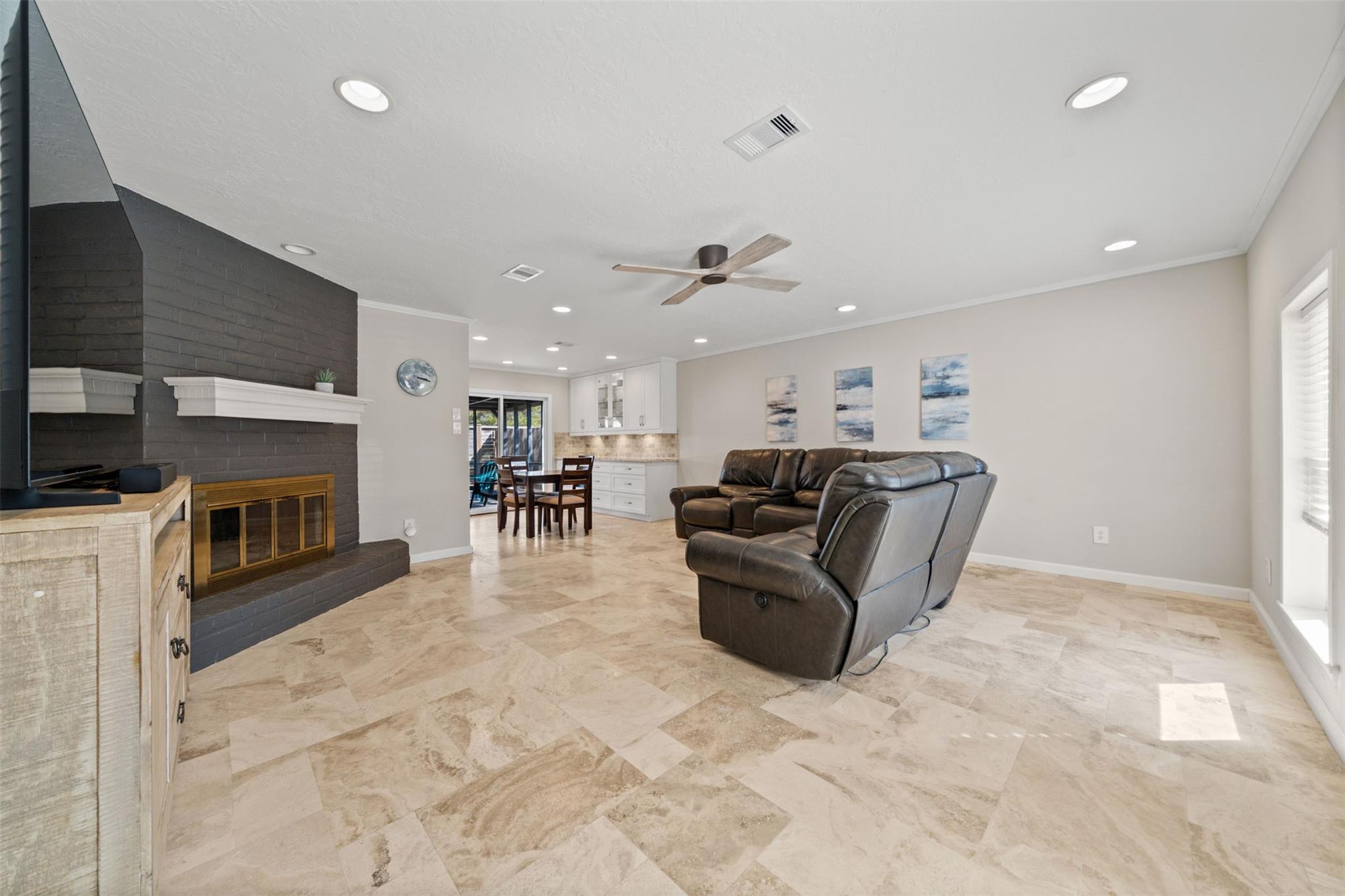 2516 Village Circle Drive