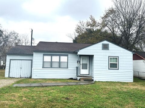 Homes For Rent - 11005 Muscatine Street<br/> Houston, TX 77029