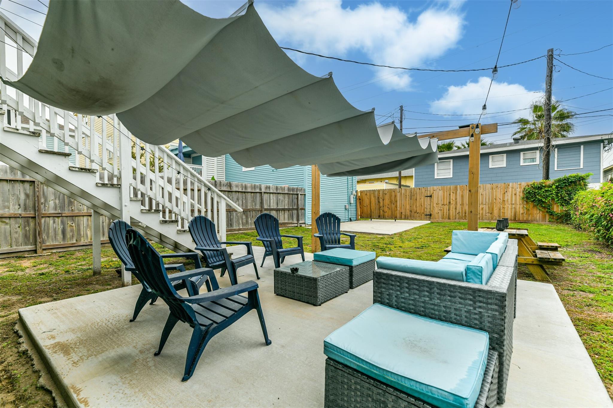 Galveston, Texas 77550, United States, 4 Bedrooms Bedrooms, ,3 BathroomsBathrooms,Residential,Active,193378