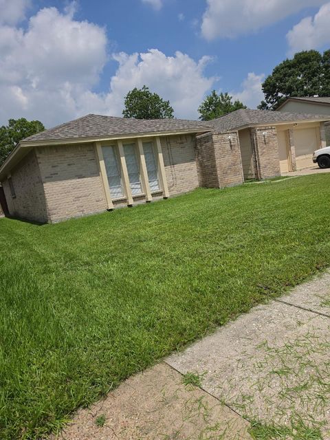 Photo of 11947 Medicine Bow Circle, Houston, TX 77067 (MLS # 3066945)