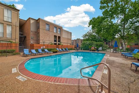 Tiny photo for 4649 Wild Indigo Street #336, Houston, TX 77027 (MLS # 86072568)