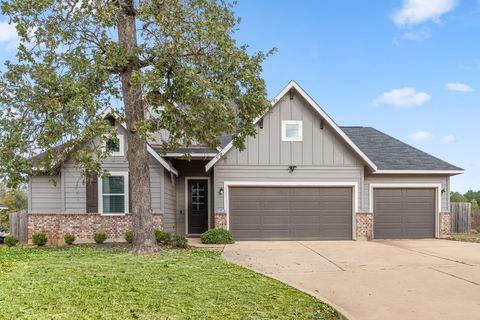 Photo of 38466 Park View Drive, Hempstead, TX 77445 (MLS # 95910932)