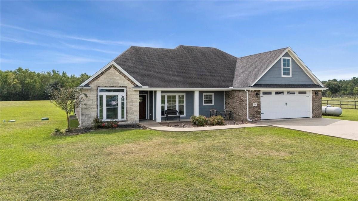 237 Private Road 8101