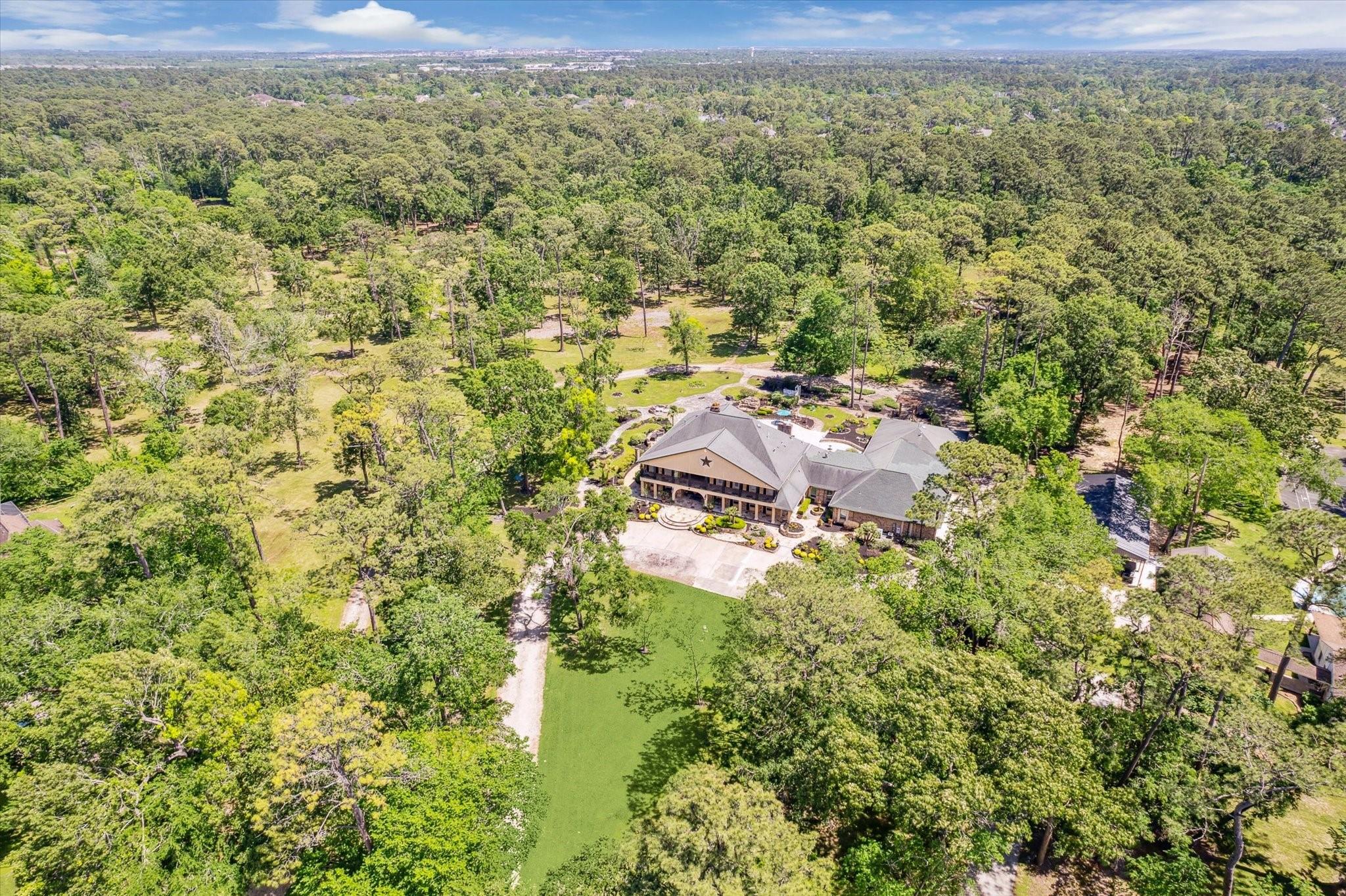 908 Myrtlewood Drive