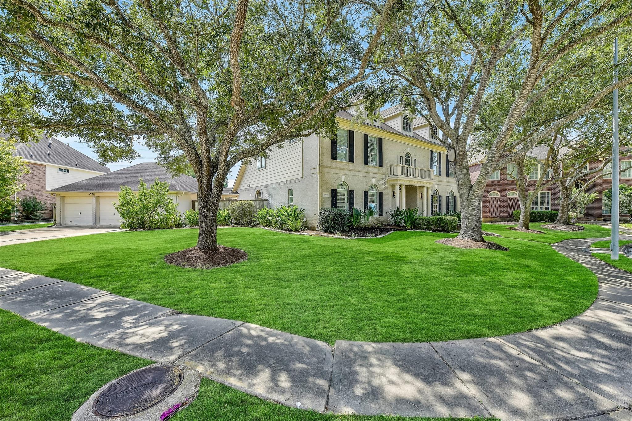 2803 Senova Court