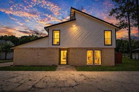 Photo of 17823 S Cypress Villas Drive, Spring, TX 77379 (MLS # 73716628)