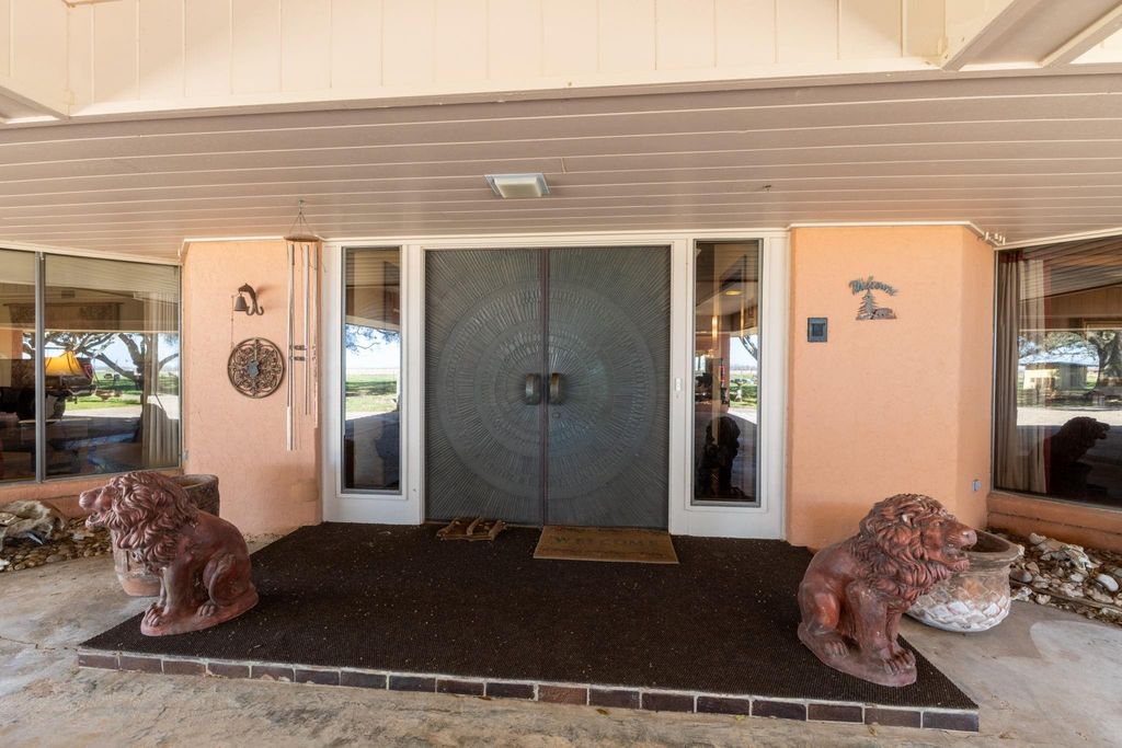 Photo of 2009 Fm 950, Eagle Lake, TX 77434 (MLS # 60327697)