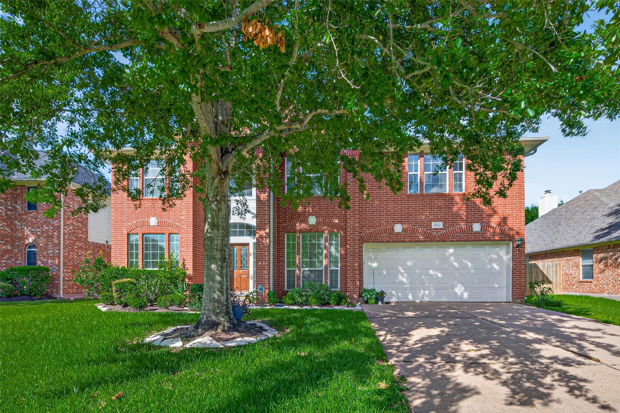 2022 Grand Willow Lane