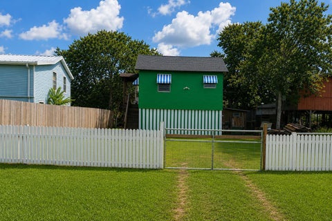 Photo of 12131 Sandpiper RD, Angleton, TX 77515 (MLS # 70633511)