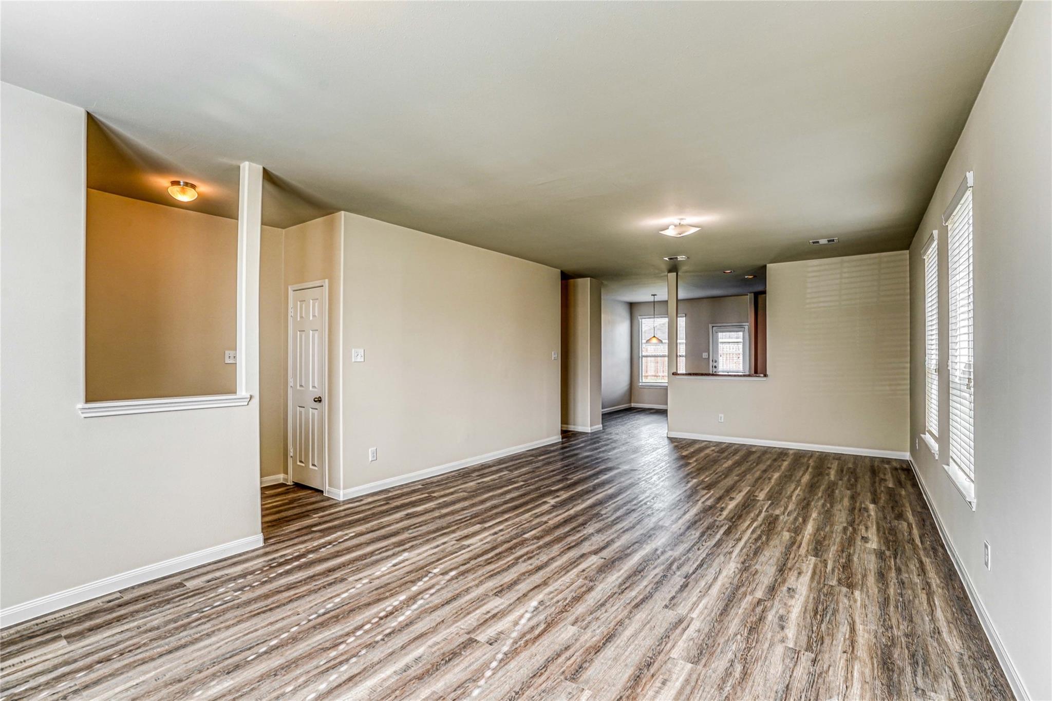 16 Leisure Shore Court