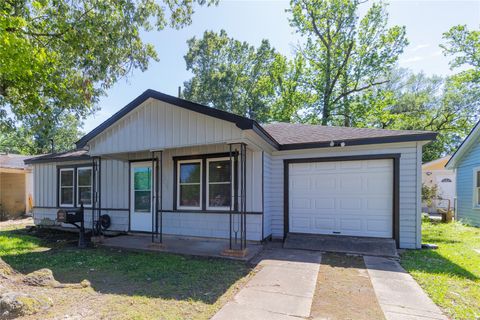 Photo of 4425 Harding Drive, Beaumont, TX 77703 (MLS # 90638130)