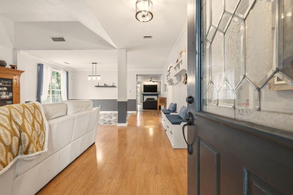 Photo of 60 W Twinberry Place, The Woodlands, TX 77381 (MLS # 82043290)