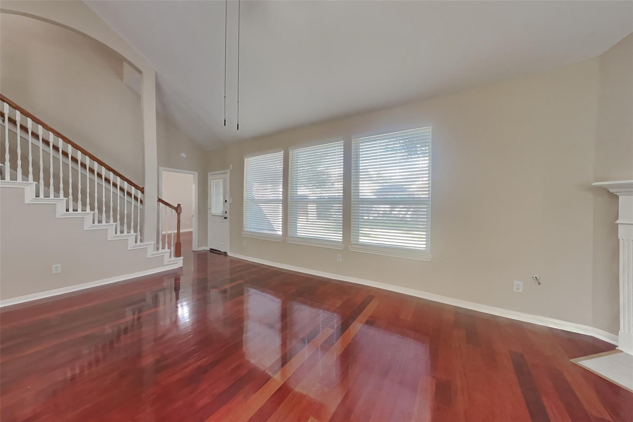 20422 Silver Oak Trail