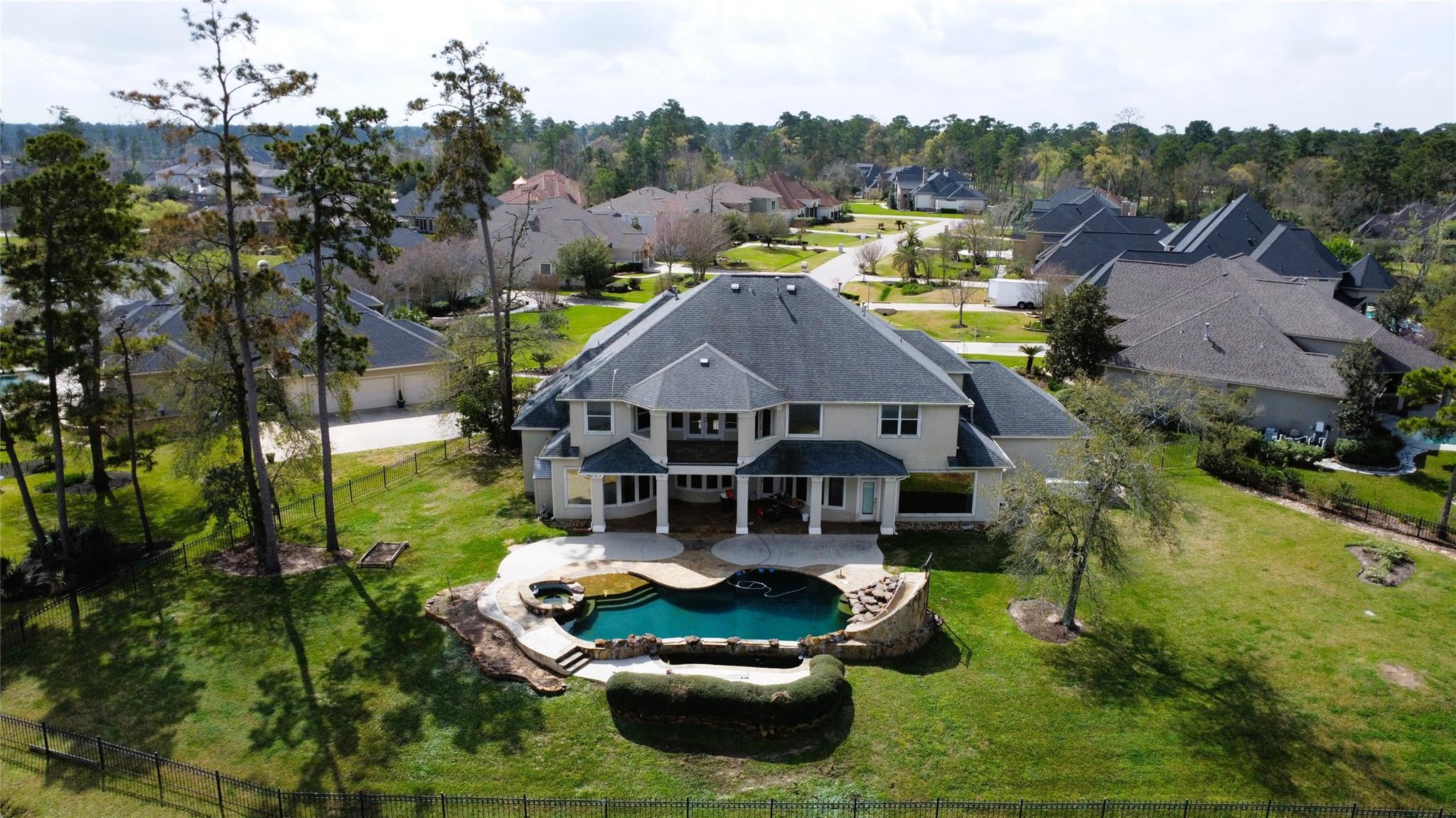 25626 Windy Isle Court