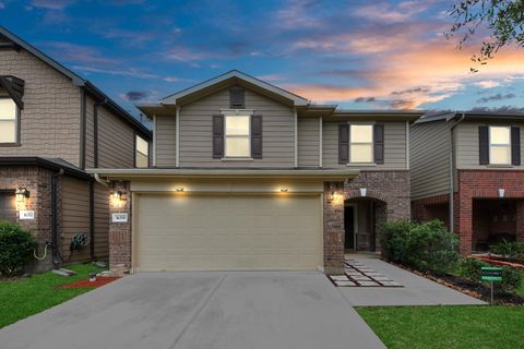 Photo of 16350 Oakside Hollow Lane, Houston, TX 77084 (MLS # 78779377)