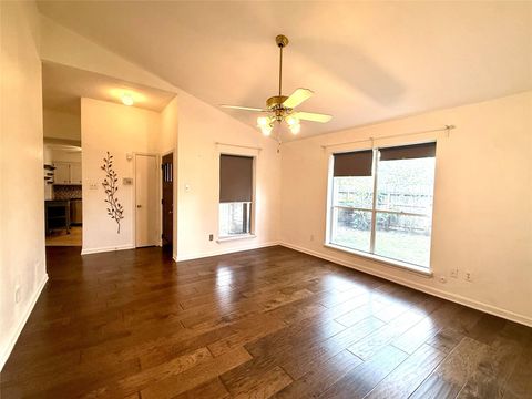 Photo of 13222 Pebblewalk Circle N, Houston, TX 77041 (MLS # 90766772)