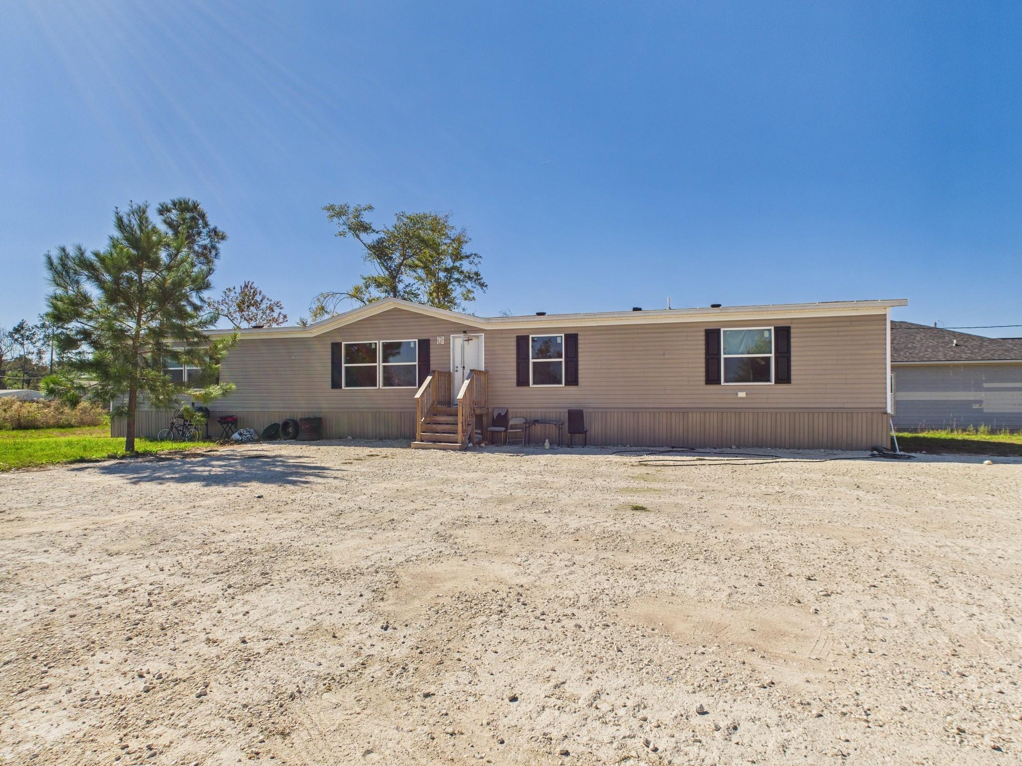 1016 Exotic Pine Street