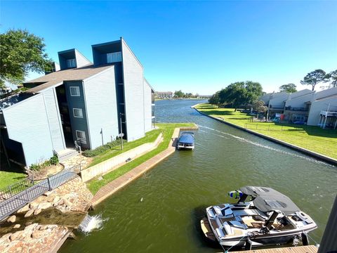 Photo of 12500 Melville Drive Drive #B313, Montgomery, TX 77356 (MLS # 46811494)