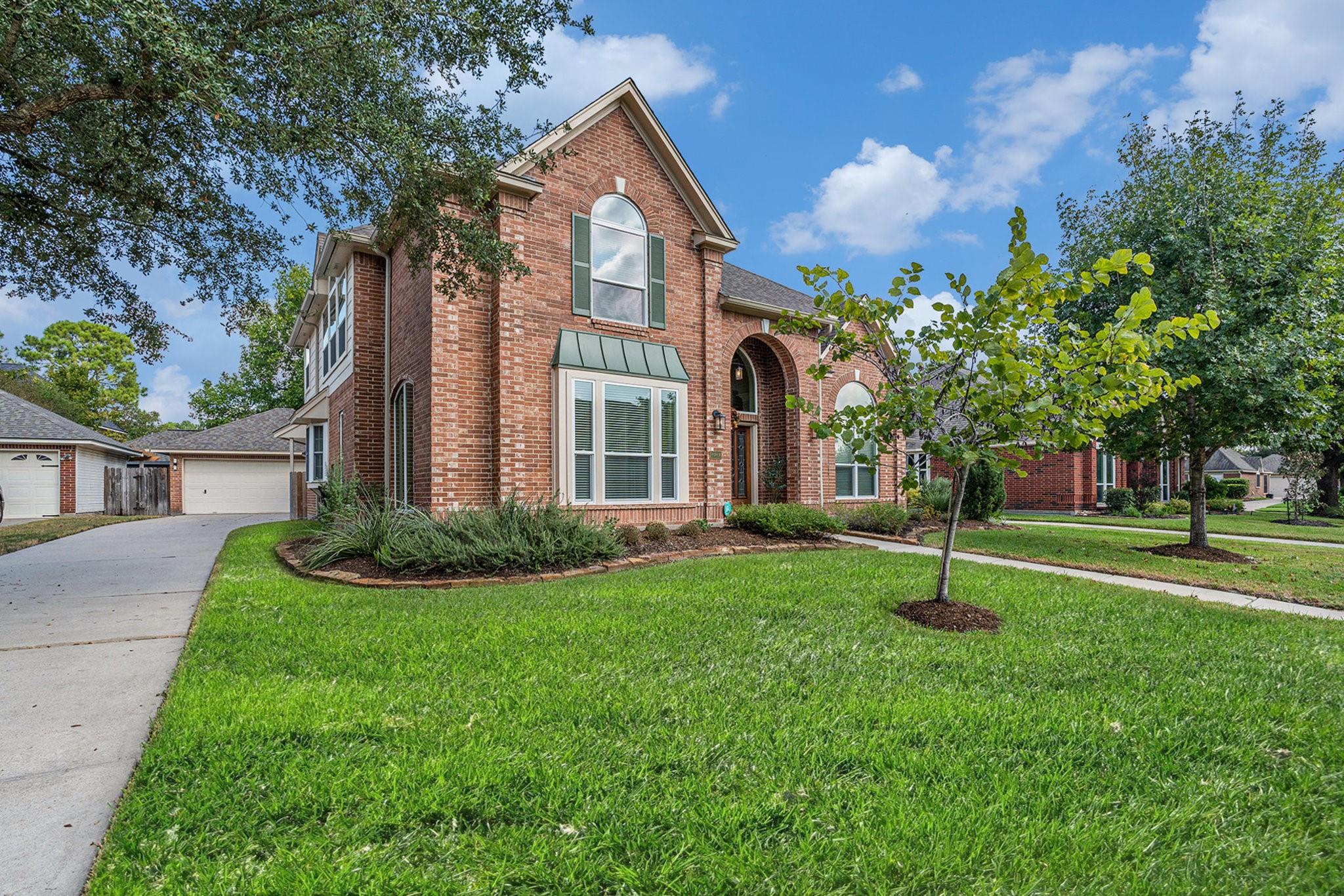 20806 Autumn Redwood Way