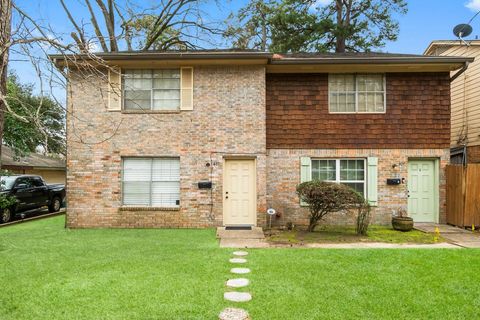 Photo of 407 W Semands Street, Conroe, TX 77301 (MLS # 96822971)