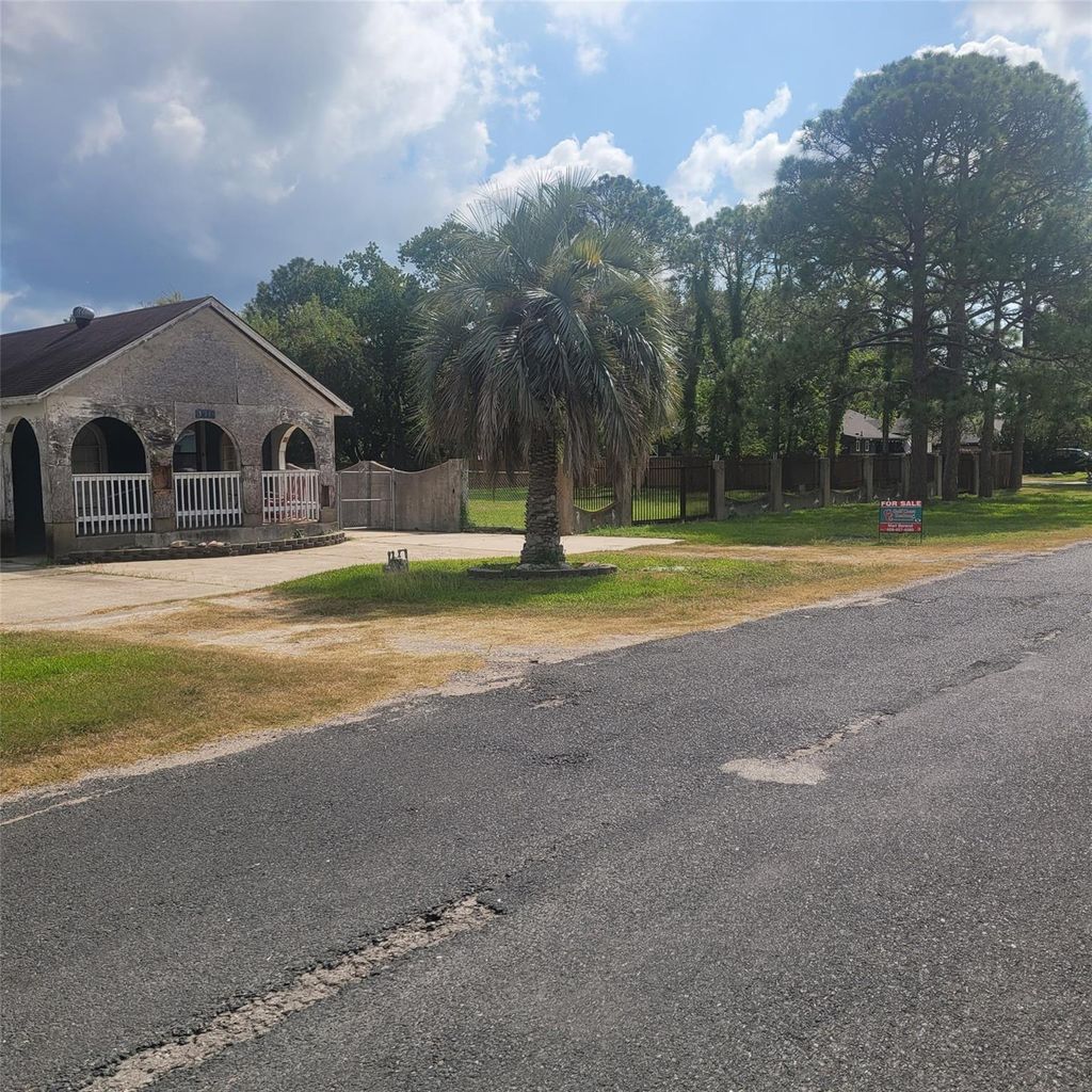 Photo of 3710 19th Street N, Texas City, TX 77590 (MLS # 72294096)