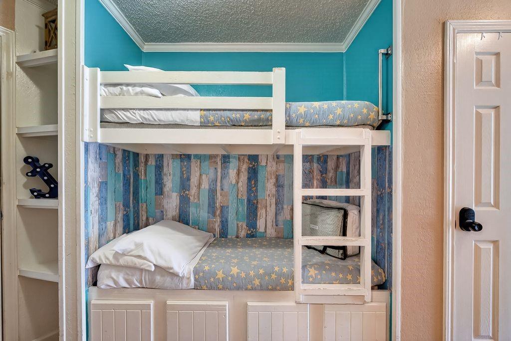 6102 Seawall Boulevard 120