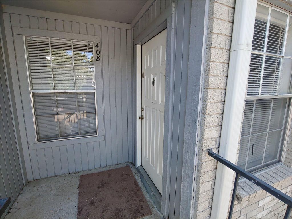 Photo of 9700 Leawood Boulevard #408, Houston, TX 77099 (MLS # 56799407)
