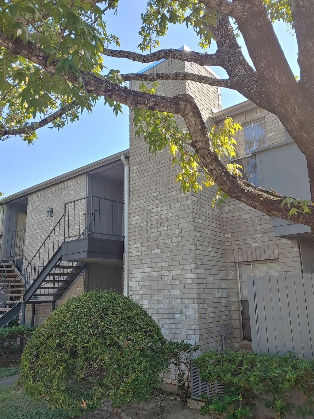 Photo of 9700 Leawood Boulevard #408, Houston, TX 77099 (MLS # 56799407)