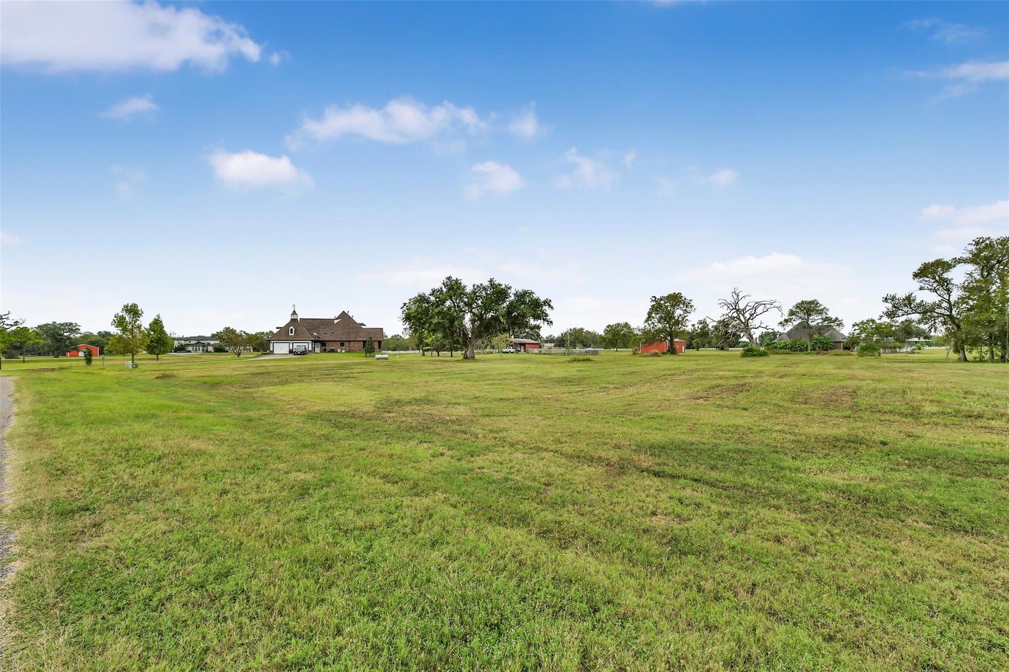 2811 Horse Trail Drive
