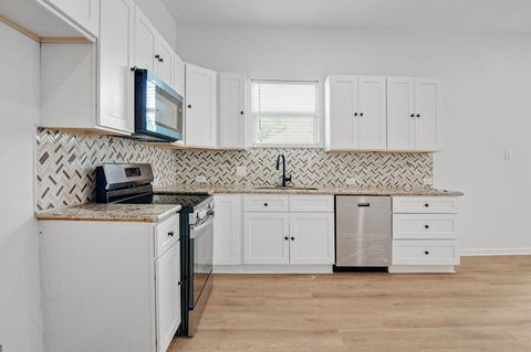 Tiny photo for 1219 Gregg Street, Houston, TX 77020 (MLS # 96858588)