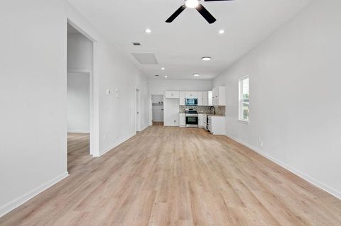 Tiny photo for 1219 Gregg Street, Houston, TX 77020 (MLS # 96858588)