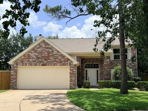Photo of 2802 Sunshine Circle, Sugar Land, TX 77479 (MLS # 23312255)