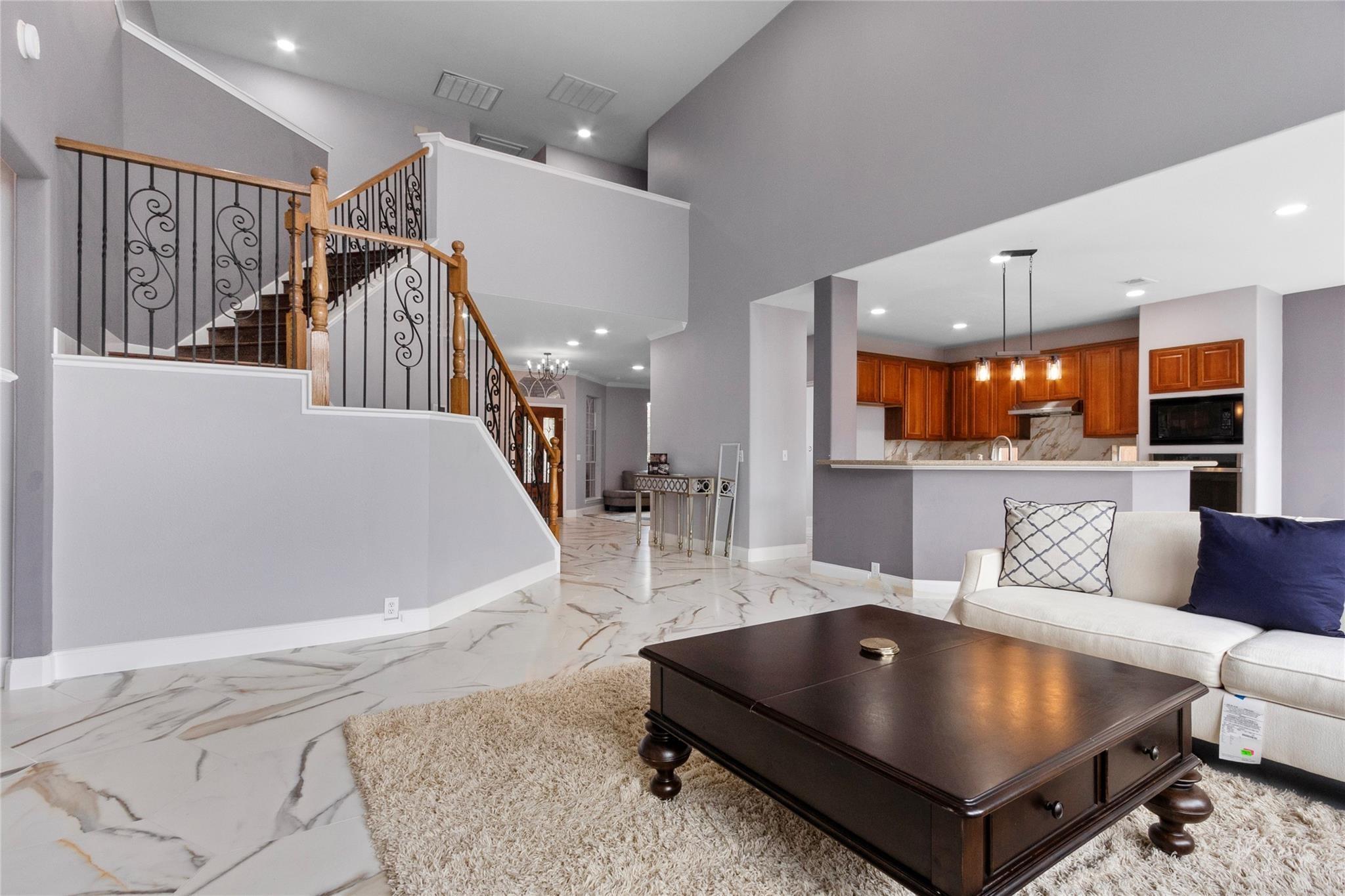 3011 Grand Lakeview Drive