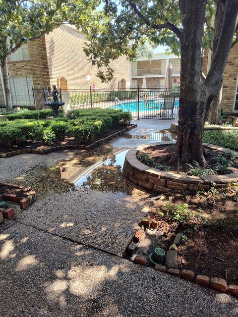 Photo of 2201 Fountain View Drive W #14J, Houston, TX 77057 (MLS # 77218696)