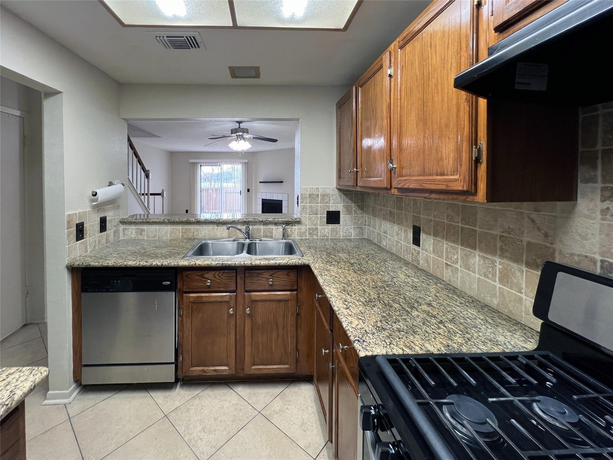 2910 Grants Lake Boulevard 704