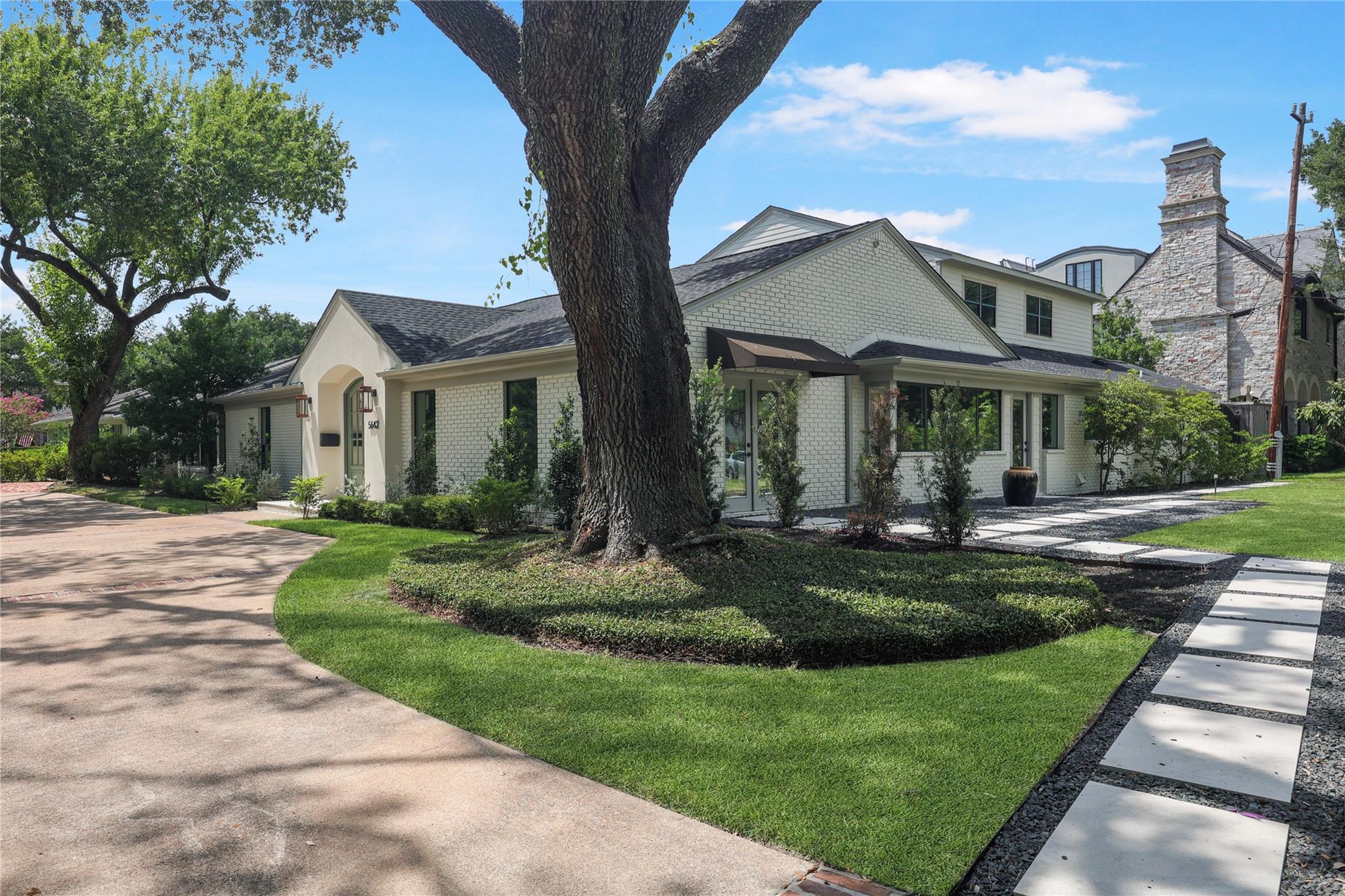 5642 Pine Forest Road
