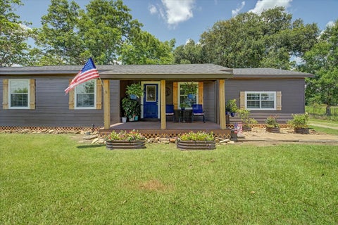 Photo of 384 County Road 2046, Hull, TX 77564 (MLS # 61677444)