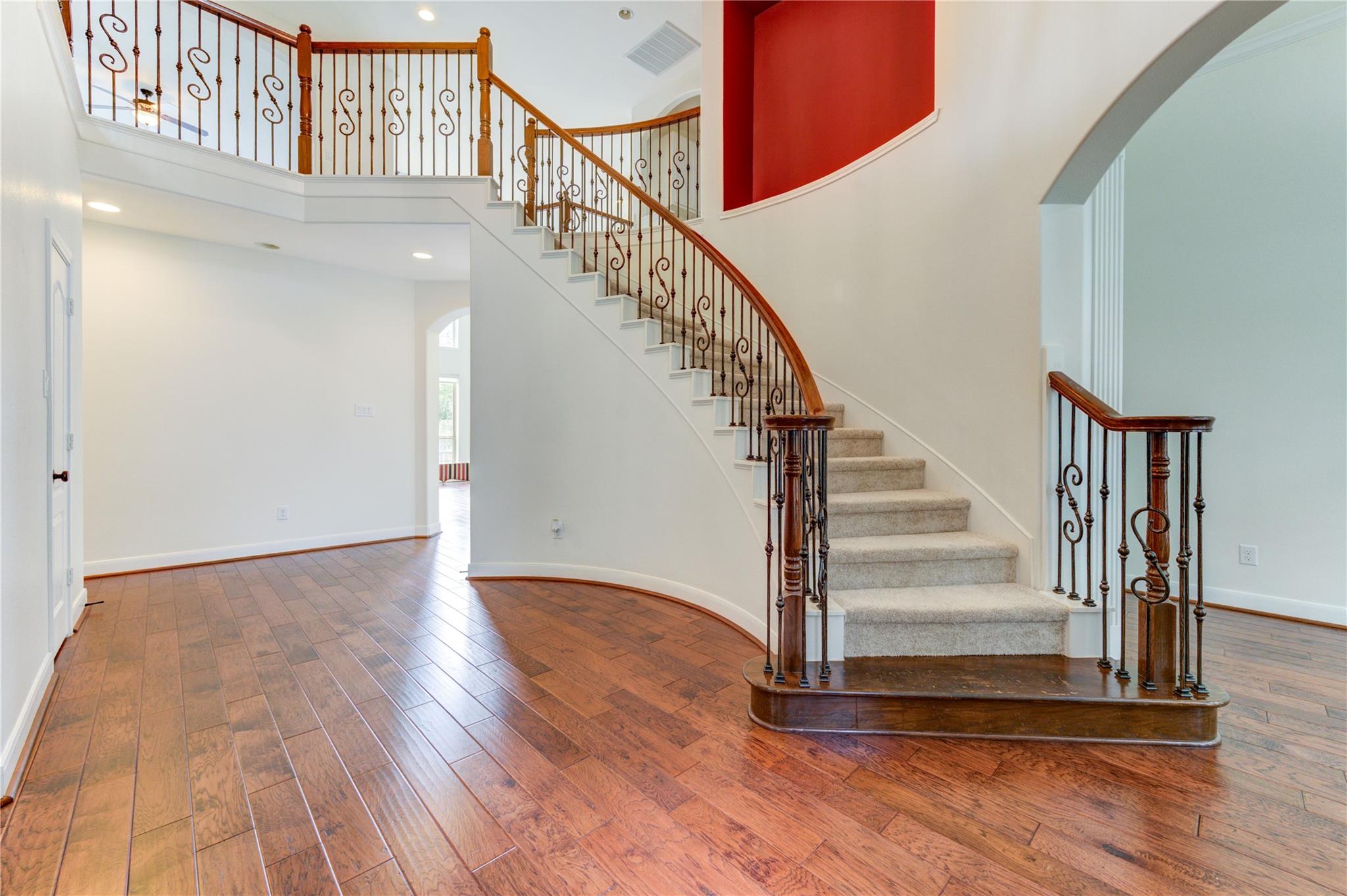 1335 Altavilla Lane