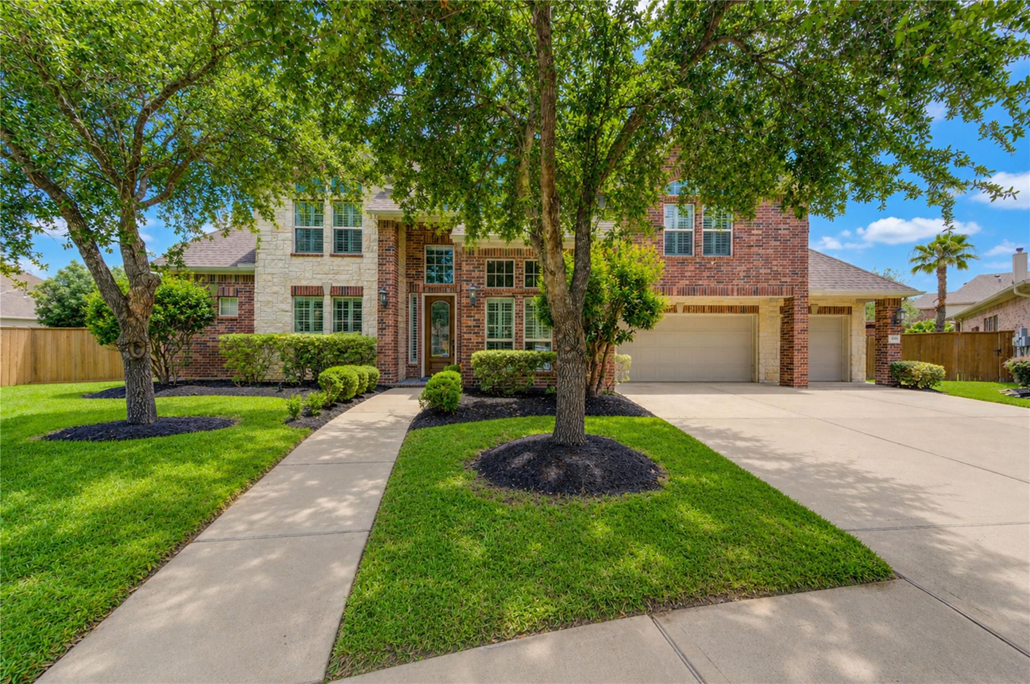 1335 Altavilla Lane