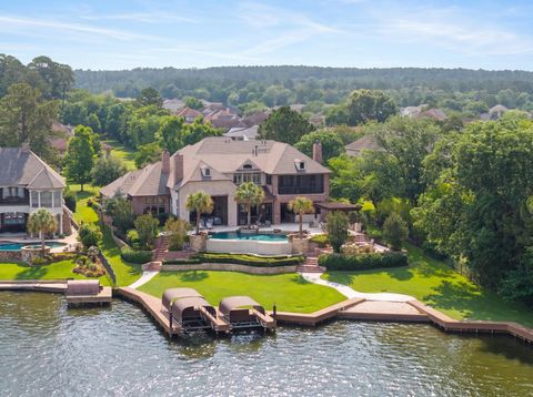 Photo of 12349 Longmire Trace TRCE, Conroe, TX 77304 (MLS # 31499421)