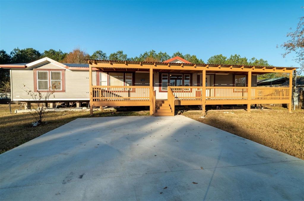 Photo of 314 County Road 3577 #A, Cleveland, TX 77327 (MLS # 71962745)