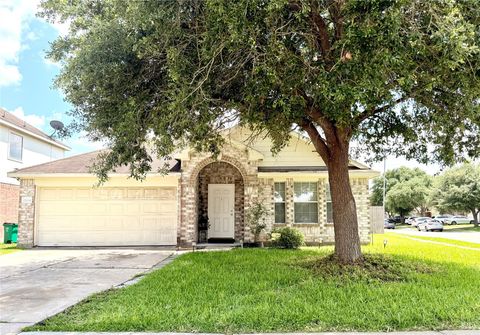 Photo of 17039 Evening Run Lane, Richmond, TX 77407 (MLS # 20575799)