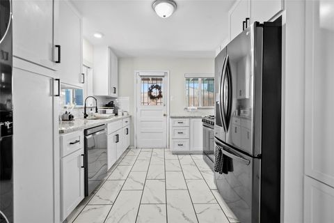Tiny photo for 4405 Tularosa Avenue, El Paso, TX 79903 (MLS # 20268445)
