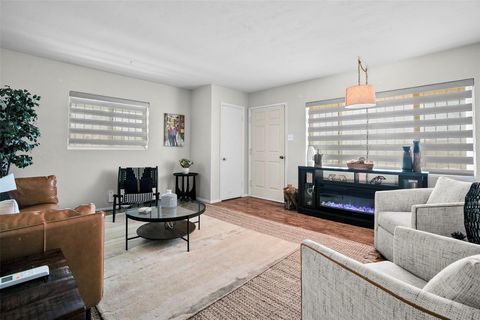 Tiny photo for 4405 Tularosa Avenue, El Paso, TX 79903 (MLS # 20268445)