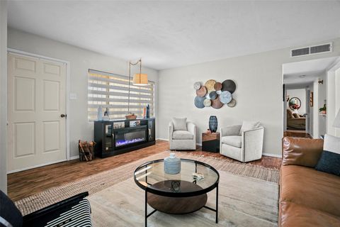Tiny photo for 4405 Tularosa Avenue, El Paso, TX 79903 (MLS # 20268445)